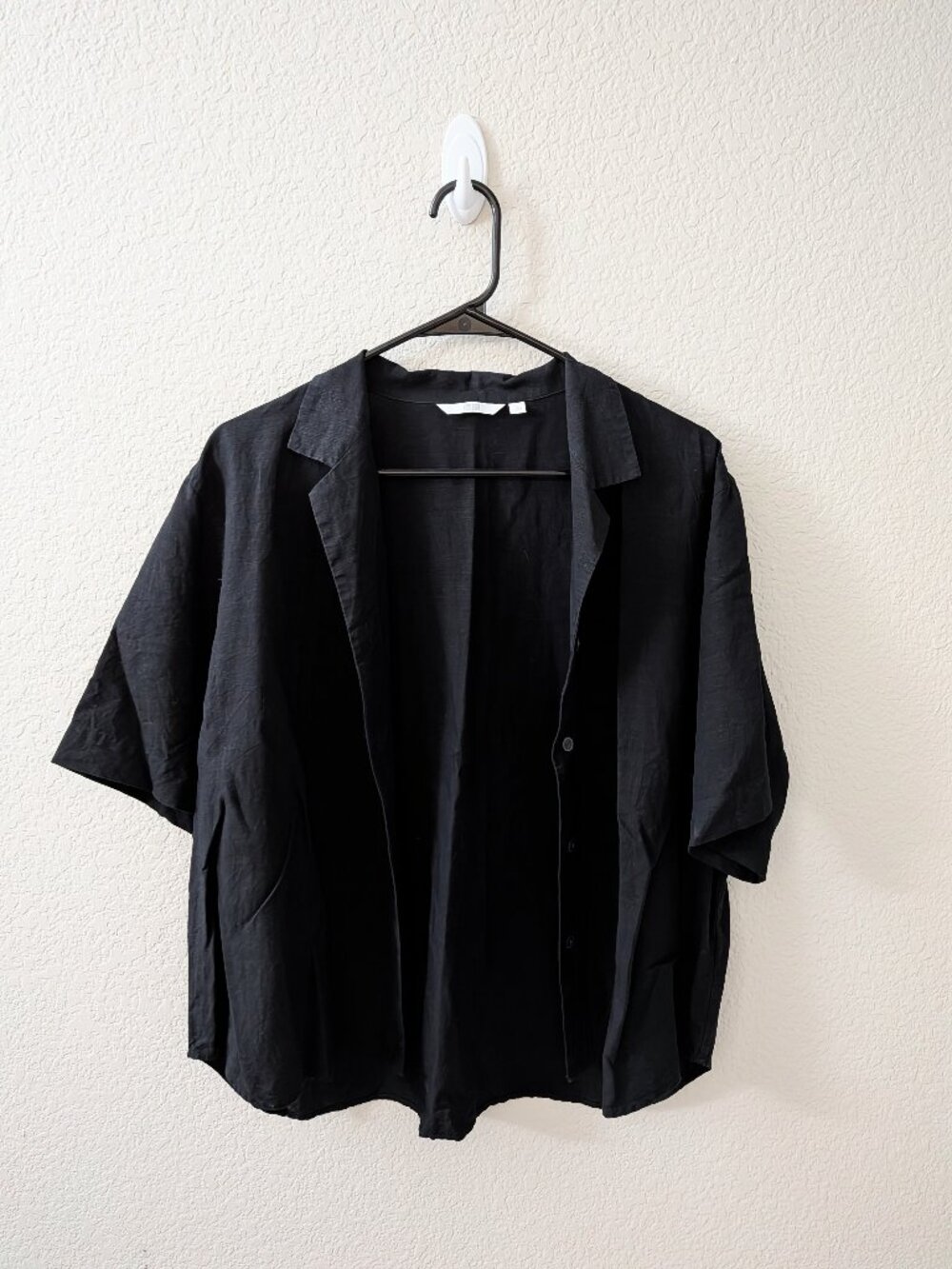 Uniqlo black linen short sleeve shirt - Size Large